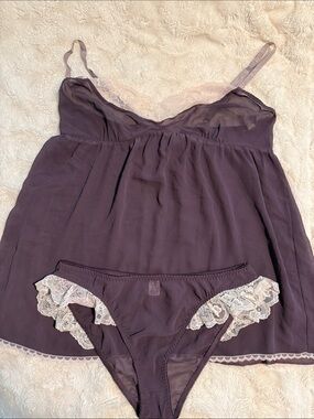 Y2K Victoria Secret Women's Deep Purple Lace-Trim Camisole & Bikini Set